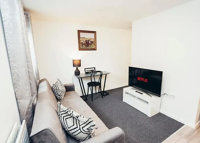 Snug 1Br Apt, Self Check In, Parking, By Derbnb